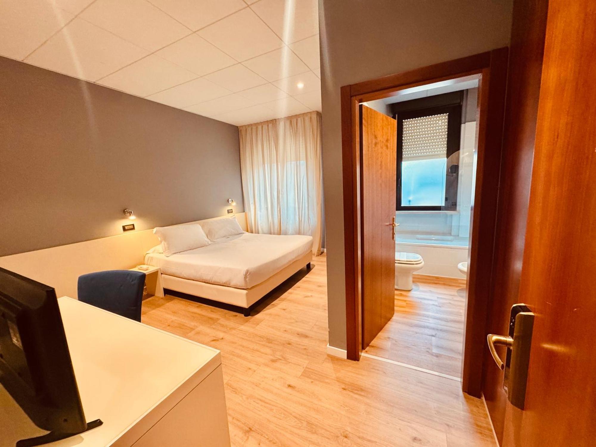 Hotel Pex Mantova Exterior photo