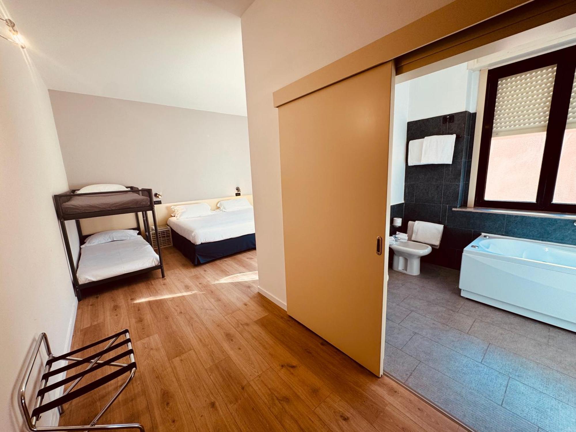 Hotel Pex Mantova Exterior photo